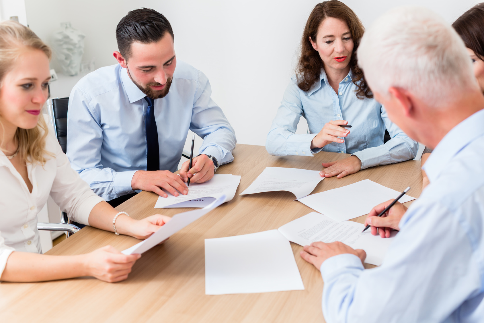 Livre Blanc Adoptez la marketing intelligence pour générer de meilleurs leads